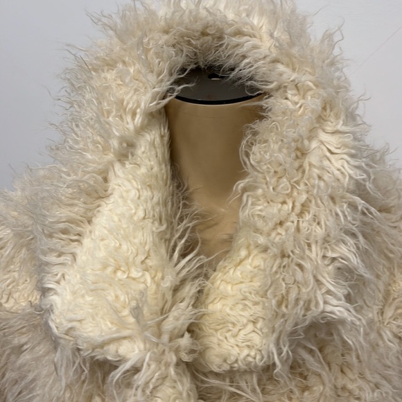 BNWT Glamorous Cream Coat - Picture 2 of 4